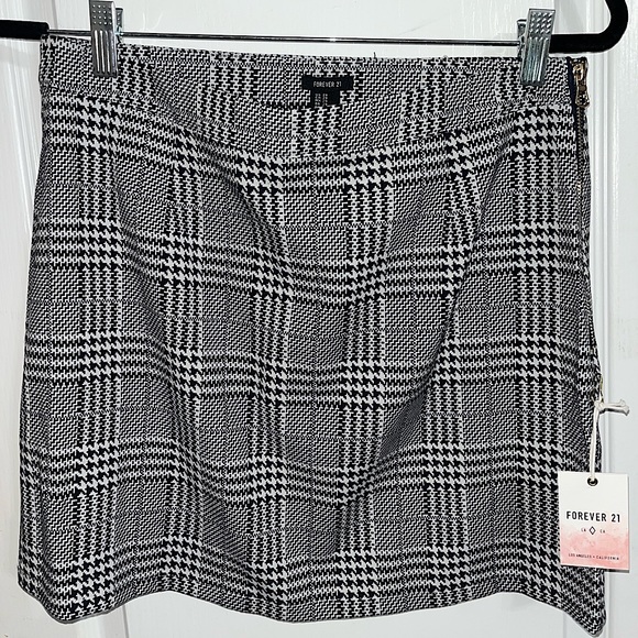 Forever21 Navy/Cream Houndstooth Mini Skirt — 29 - Picture 1 of 4